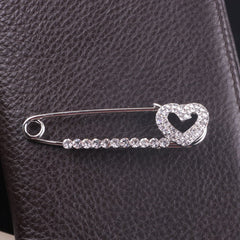 Brooch with Floral Design for Women - Image 9