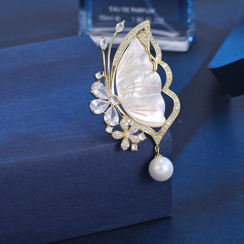 Luxury butterfly brooch with gold accents - Image 6