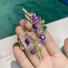 Elegant alloy rhinestone rose bouquet brooch pin on display