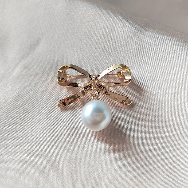 Fashionable pearl brooch for any occasion - Image 7