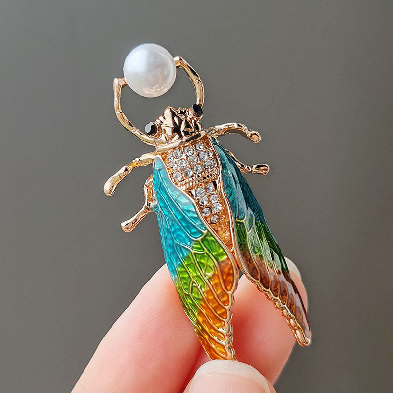 Handmade cicada brooch image 2