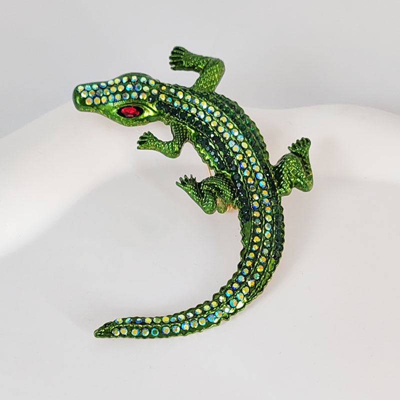 Crocodile brooch showcasing vibrant colour