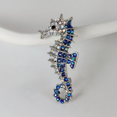 Vintage Style Seahorse Brooch for Formal Wear - Image 3