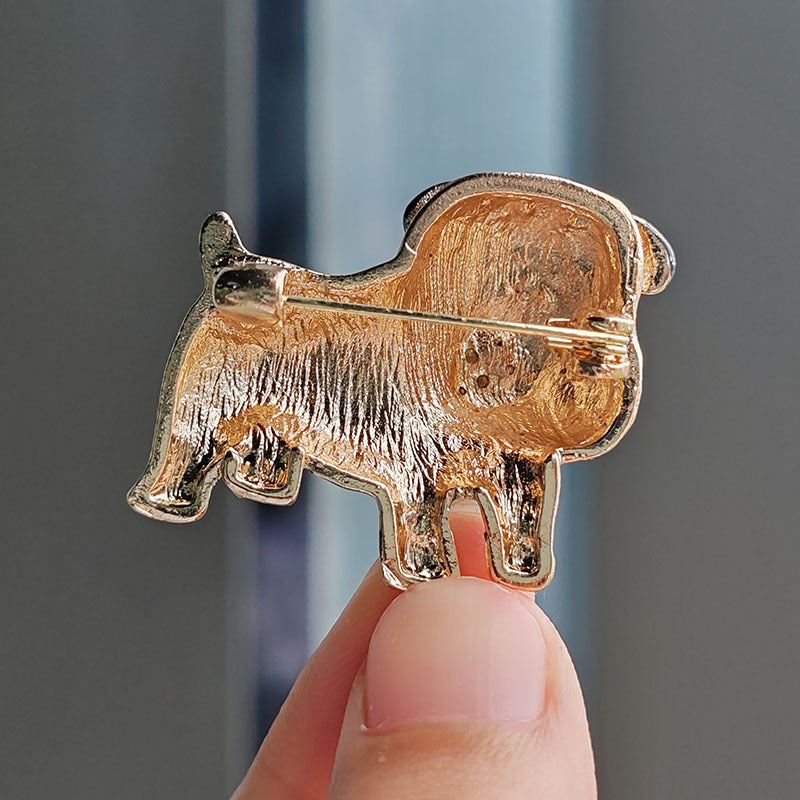 Brooch on a jacket showcasing its style