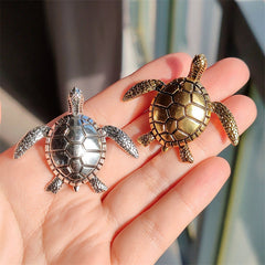 sparkling sea turtle jewellery piece