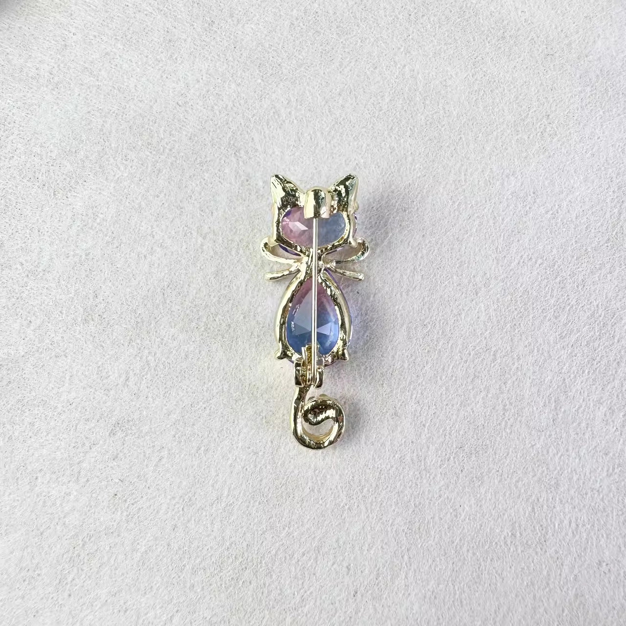 Elegant colourful pin for women