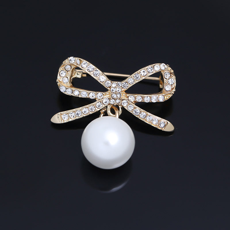 Elegant Vintage Floral Brooch Pin image 8