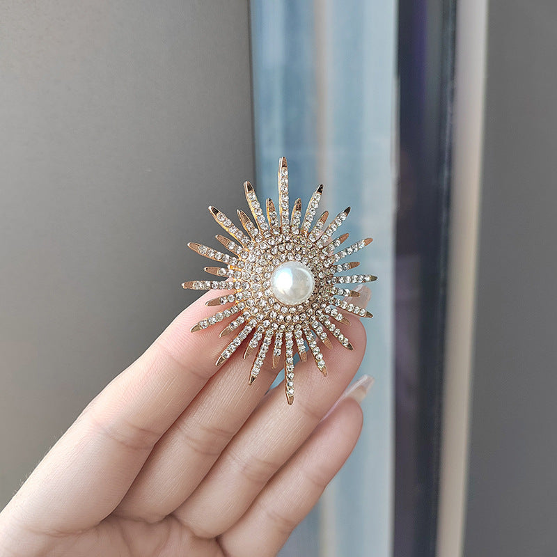 Unique floral pin with gold and silver options