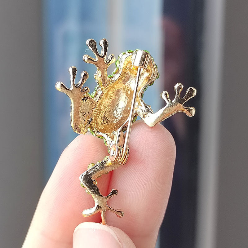 Charming Frog Brooch image 2 showing details