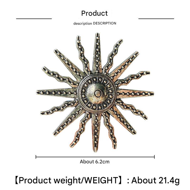 Detail view of brooch's unique design