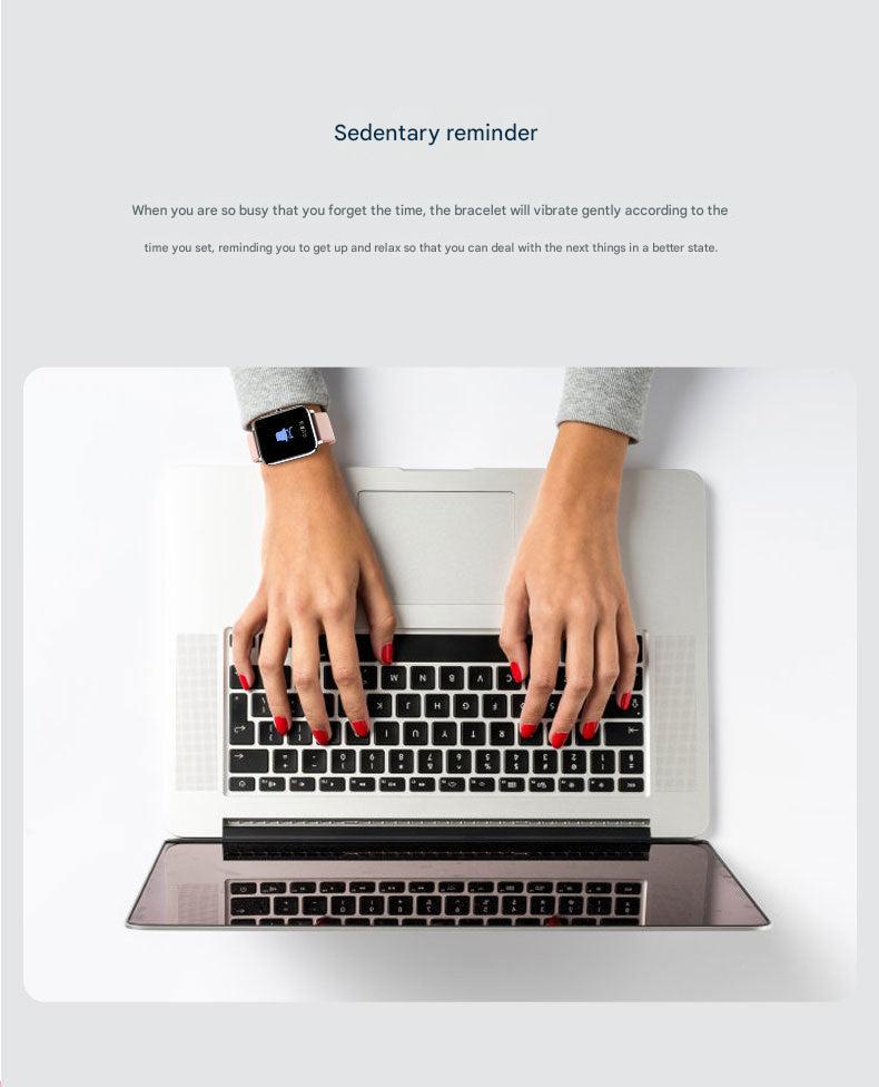 Smartwatch with Health Tracking and Notifications