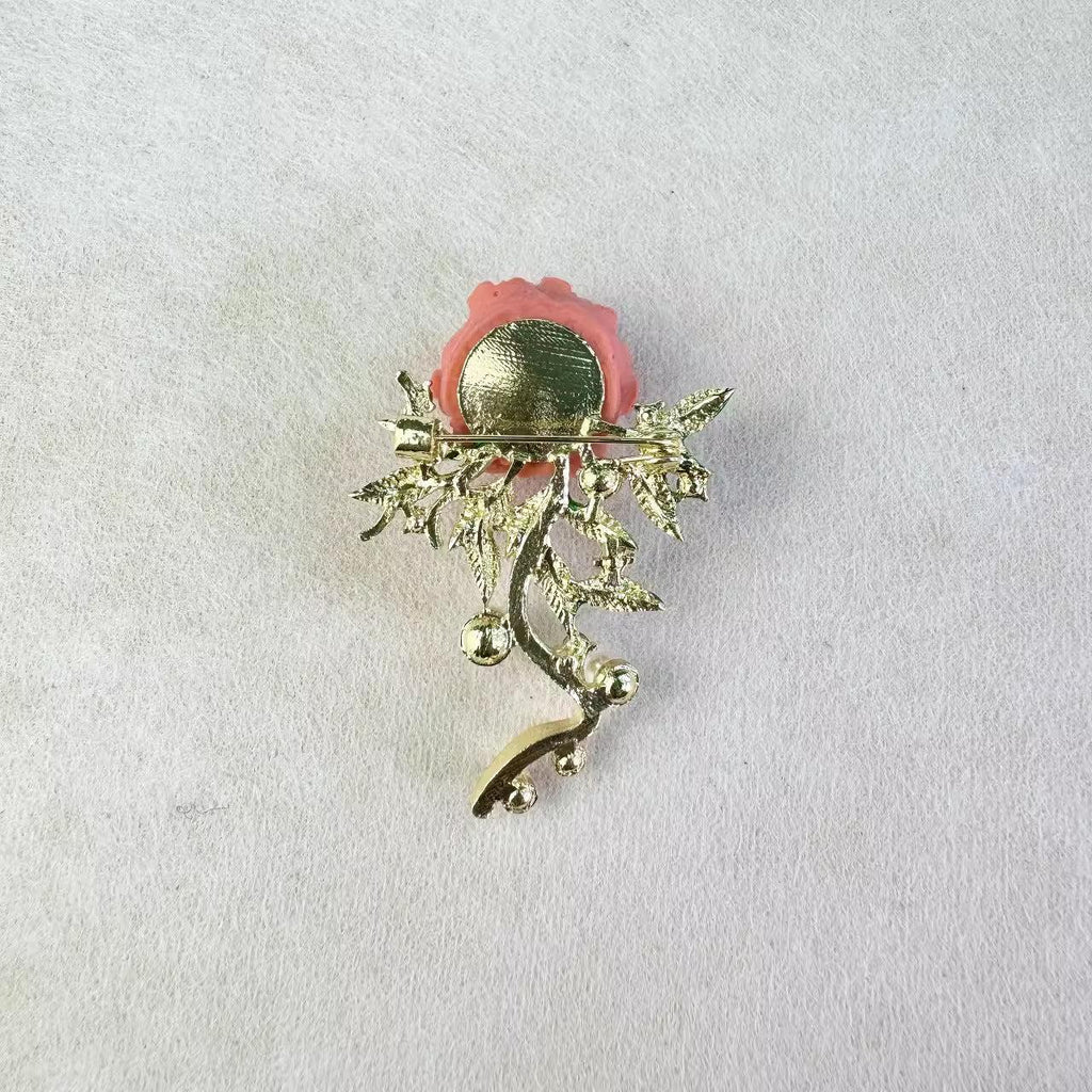versatile brooch for everyday wear