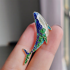 Gift packaging for animal-themed brooch