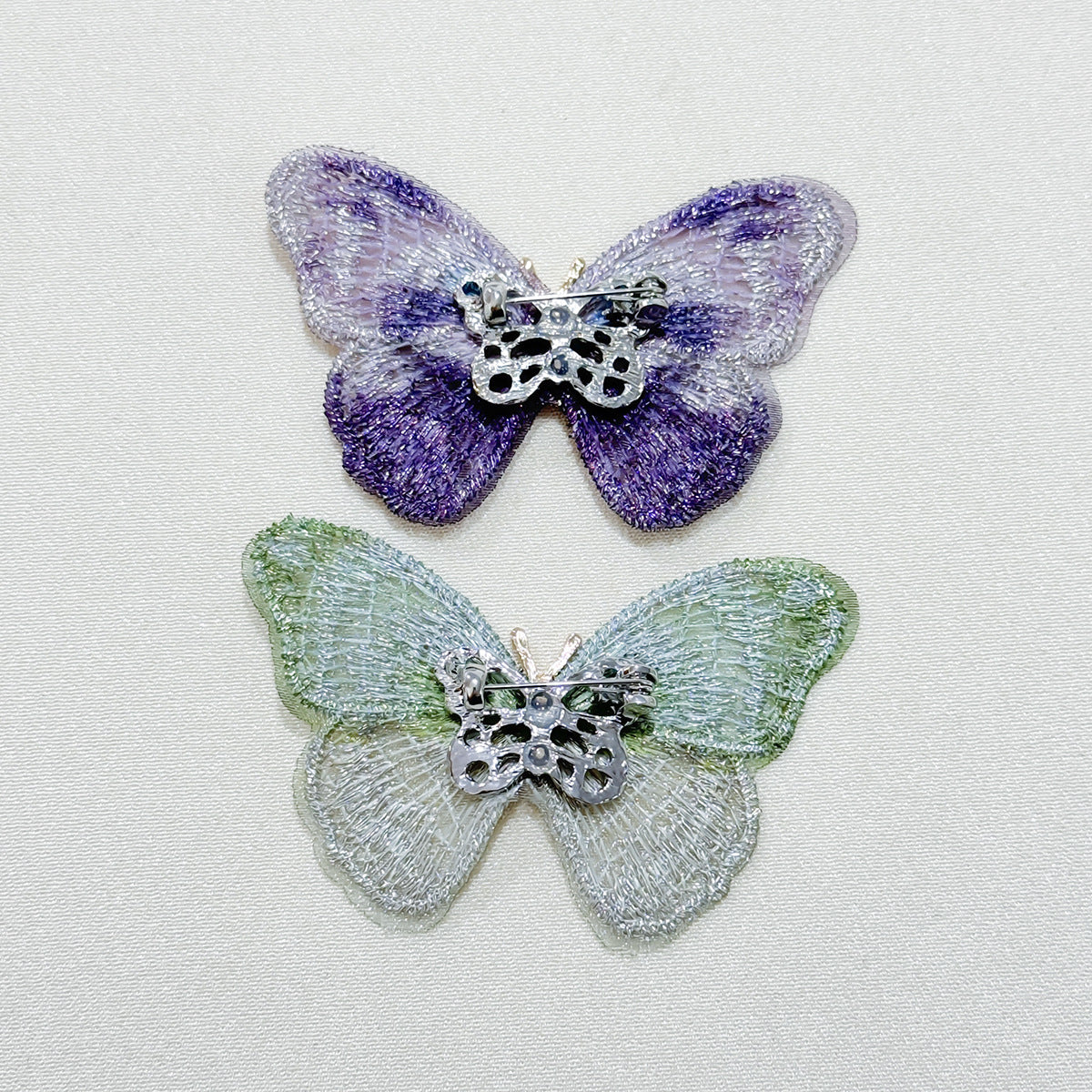 Elegant brooch with a vintage charm