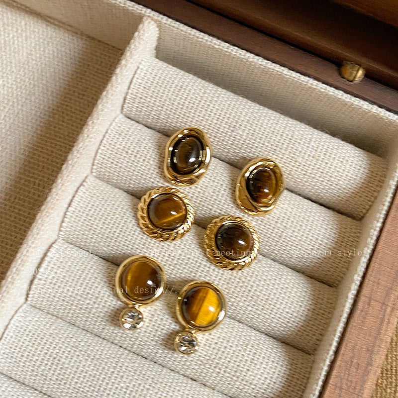 Elegant earrings perfect for gifting