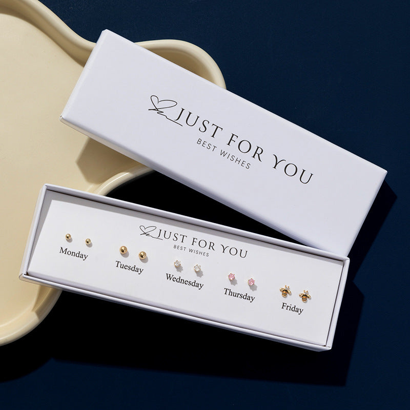 gift box containing silver earrings image 4