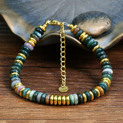 Versatile colourful bracelet suitable for various occasions