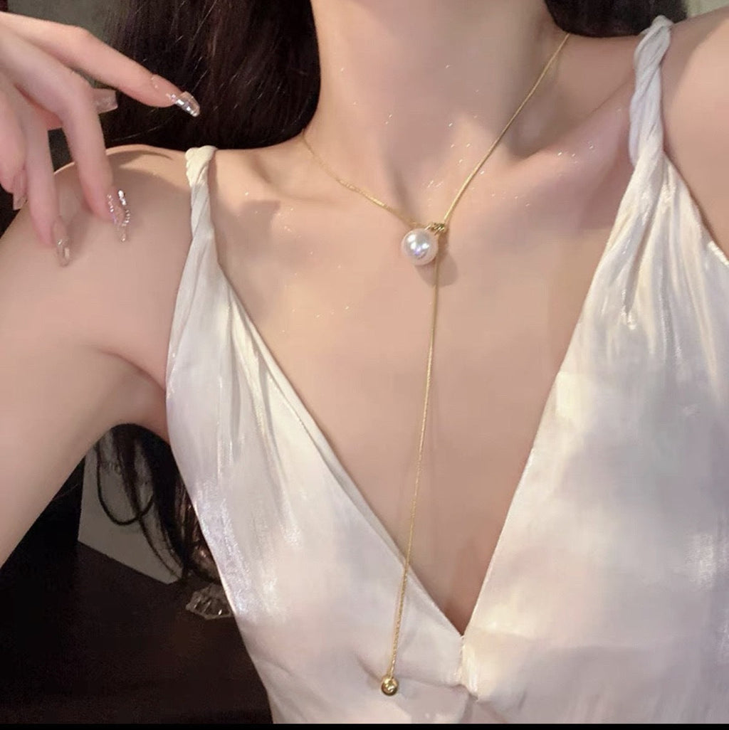 Elegant Pull-Down Pearl Long Necklace Image 2