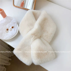 faux fur neck warmer in milky tea colour