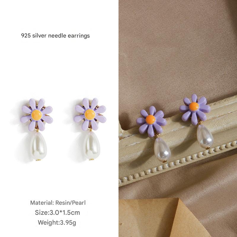 Stylish vintage flower pearl earrings design 1