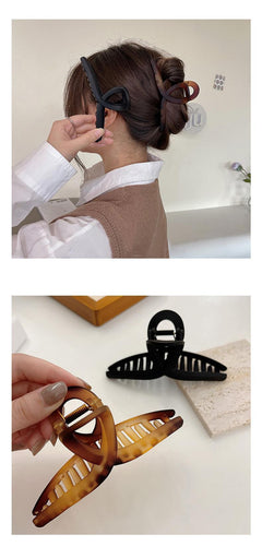 Korean design vintage hair clip displayed at angle