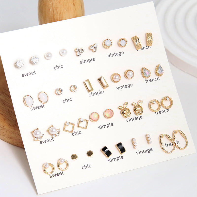 Stunning Pearl Earrings Set Image 3