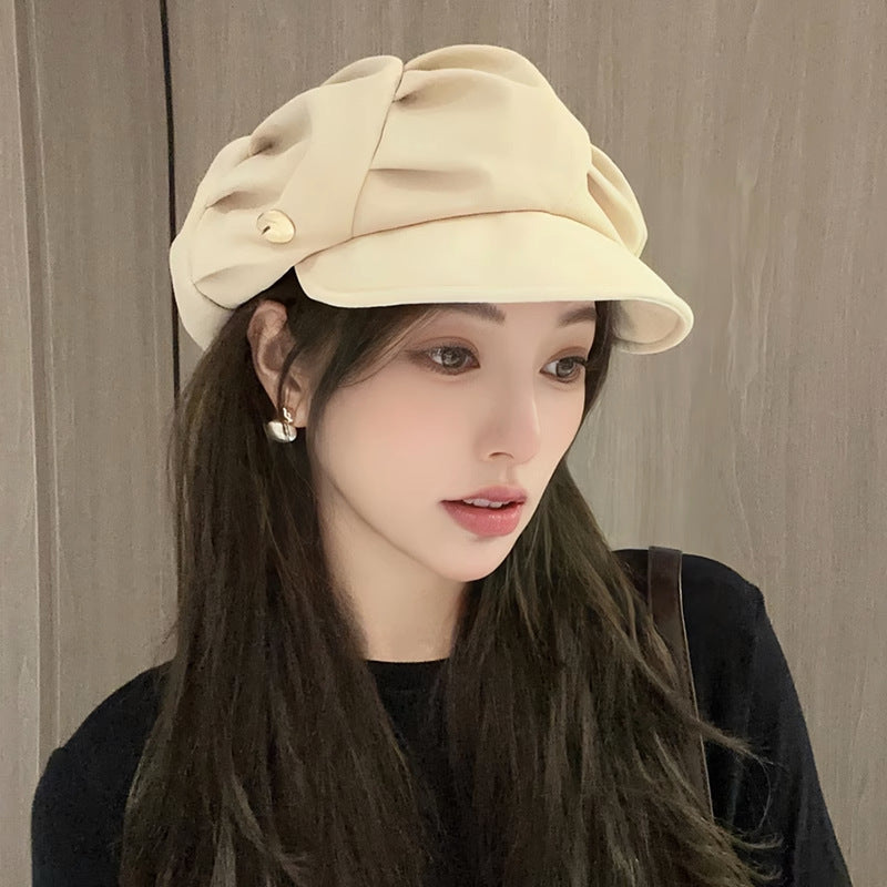 Casual winter outfit with khaki beret