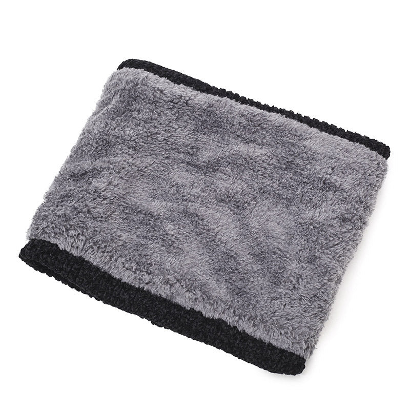Stylish winter neck warmer in grey colour
