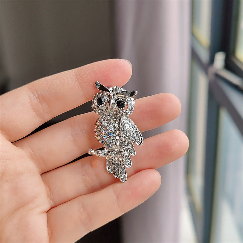 Fashionable Owl Brooch with Unique Design