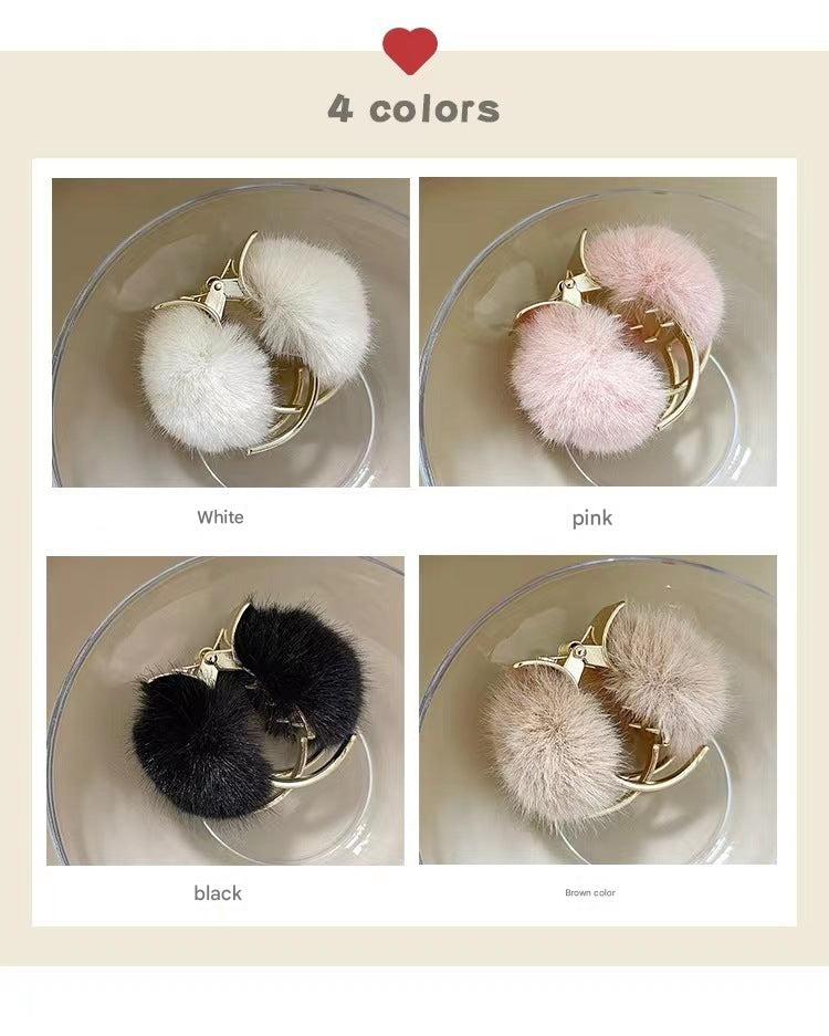 Elegant Plush Metal Hair Claw Display