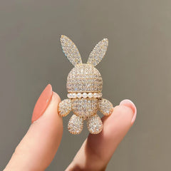 Stylish Silver Rabbit Brooch - Image 4