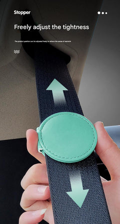 Checkered pattern adjustable car seat belt clip