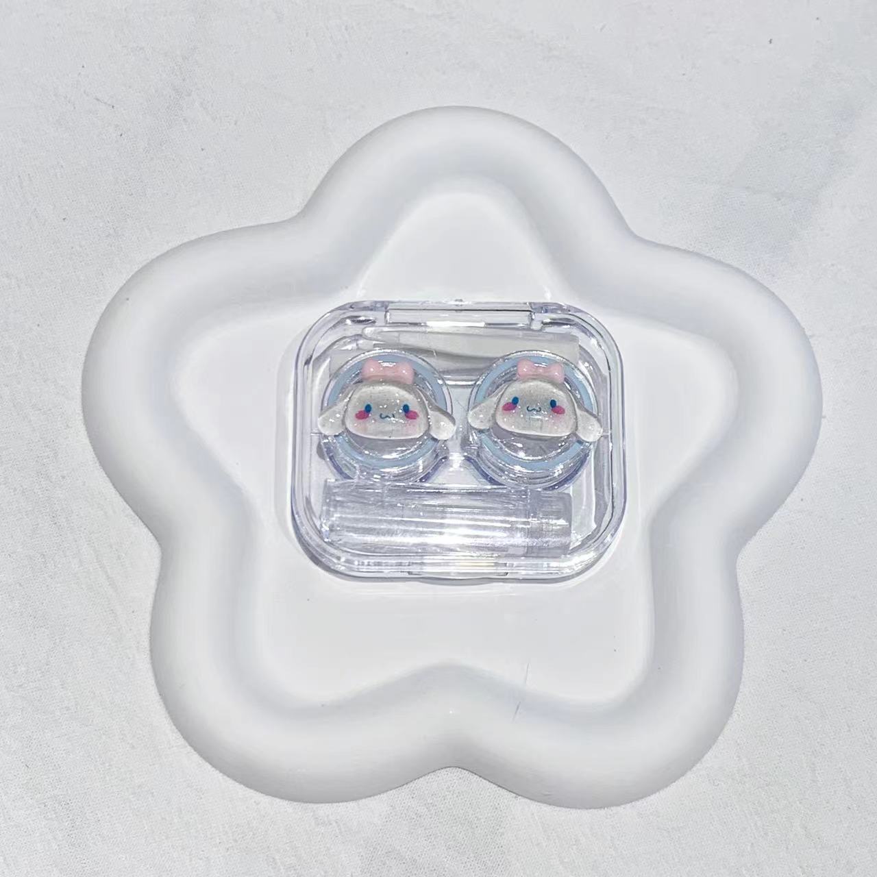 Chic dark blue lens case for everyday use