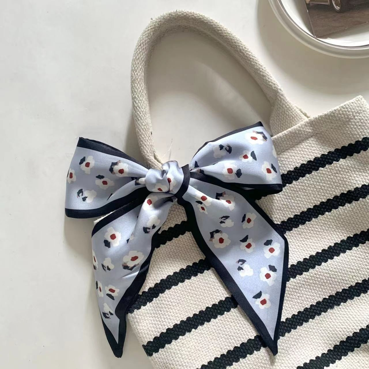 Trendy headband for autumn fashion image 6