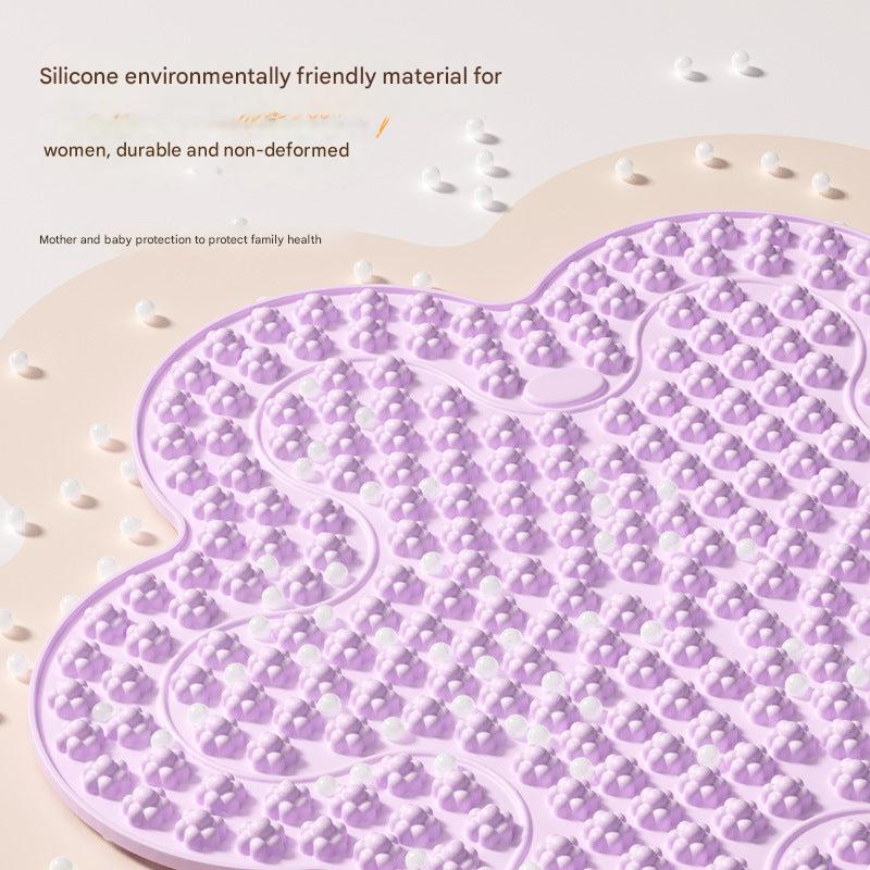 Overview of acupressure mat in purple