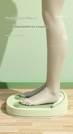 Versatile stretching board for targeted muscle relief