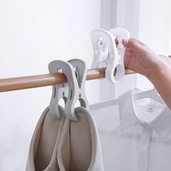 Plastic clothespins for bedding hanging outdoors