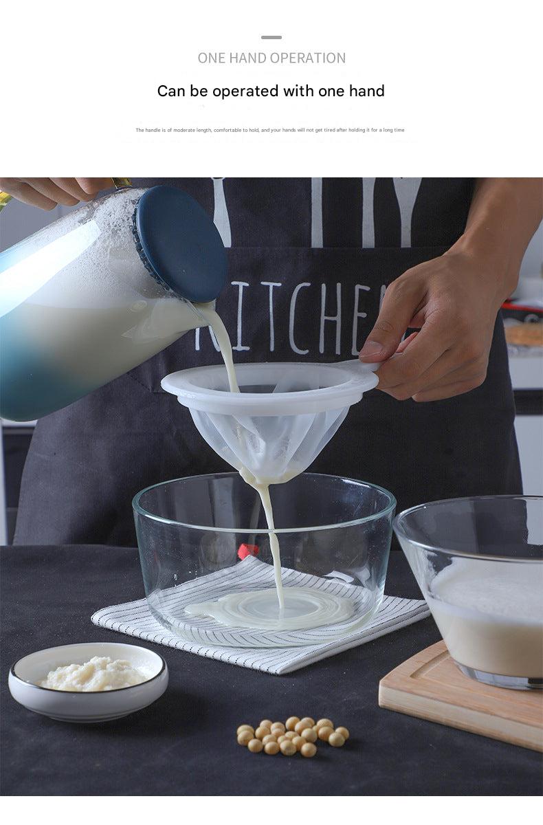 Durable kitchen strainer in action
