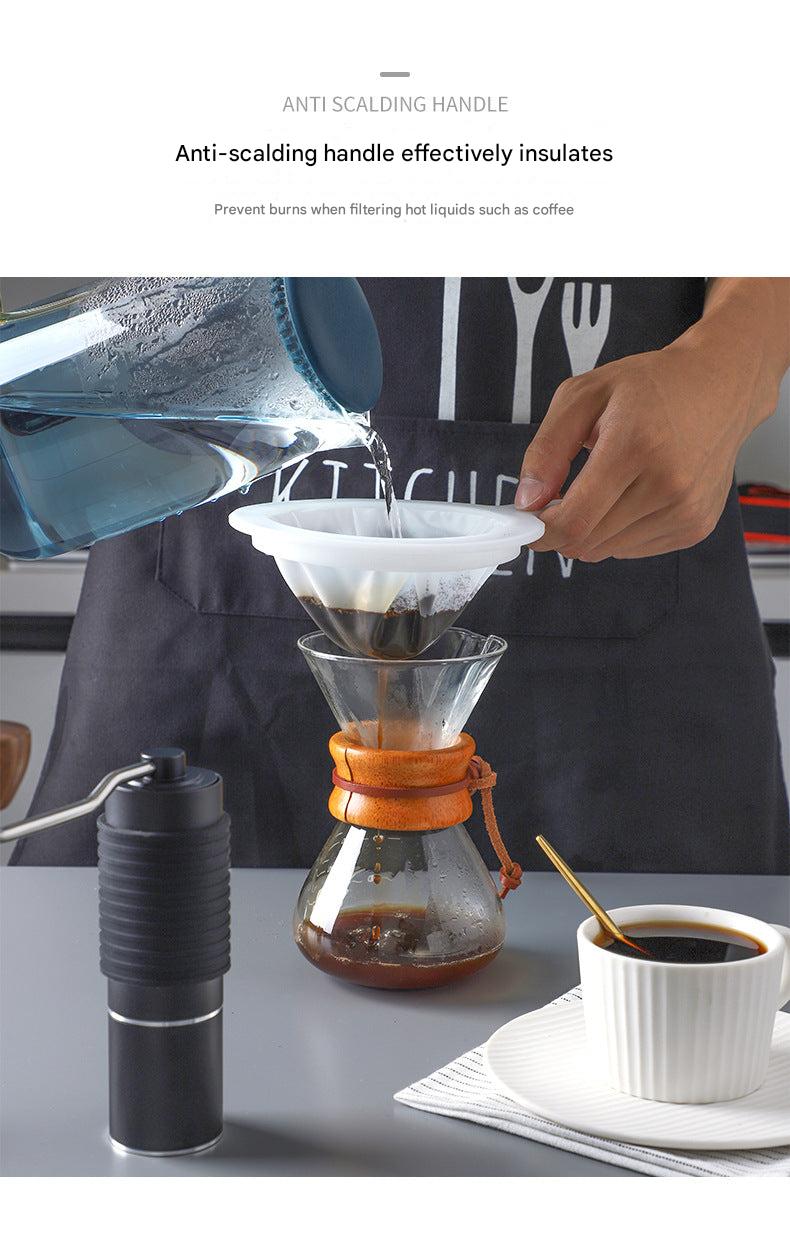 Professional kitchen strainer for juices