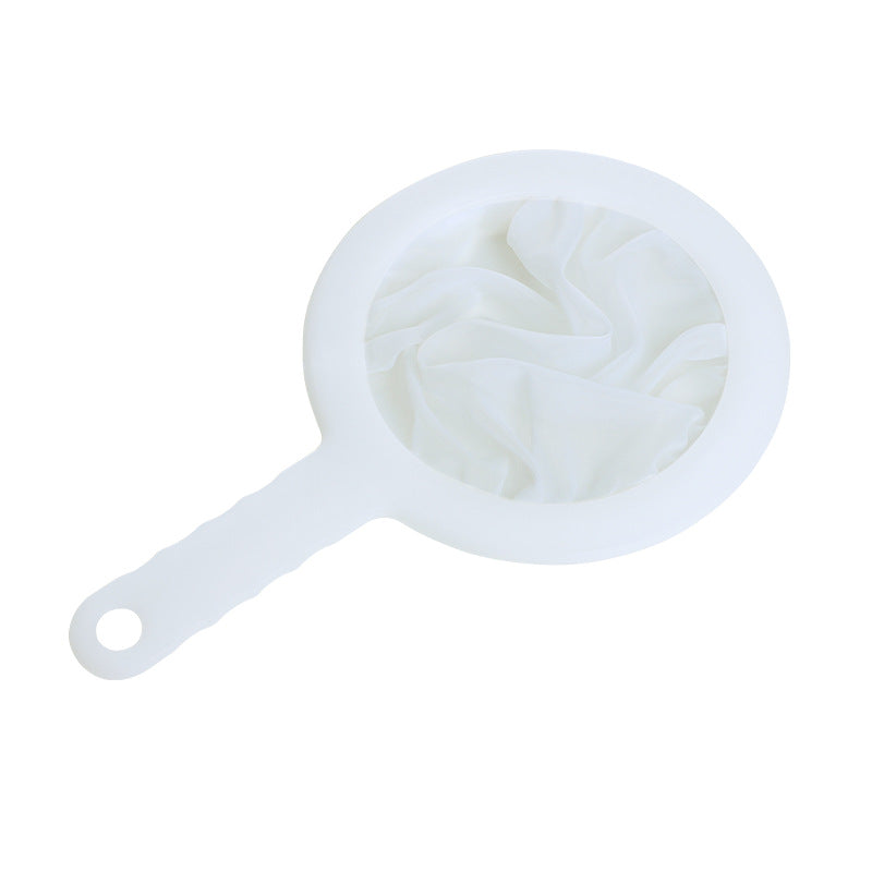 Variety of kitchen strainer sizes available