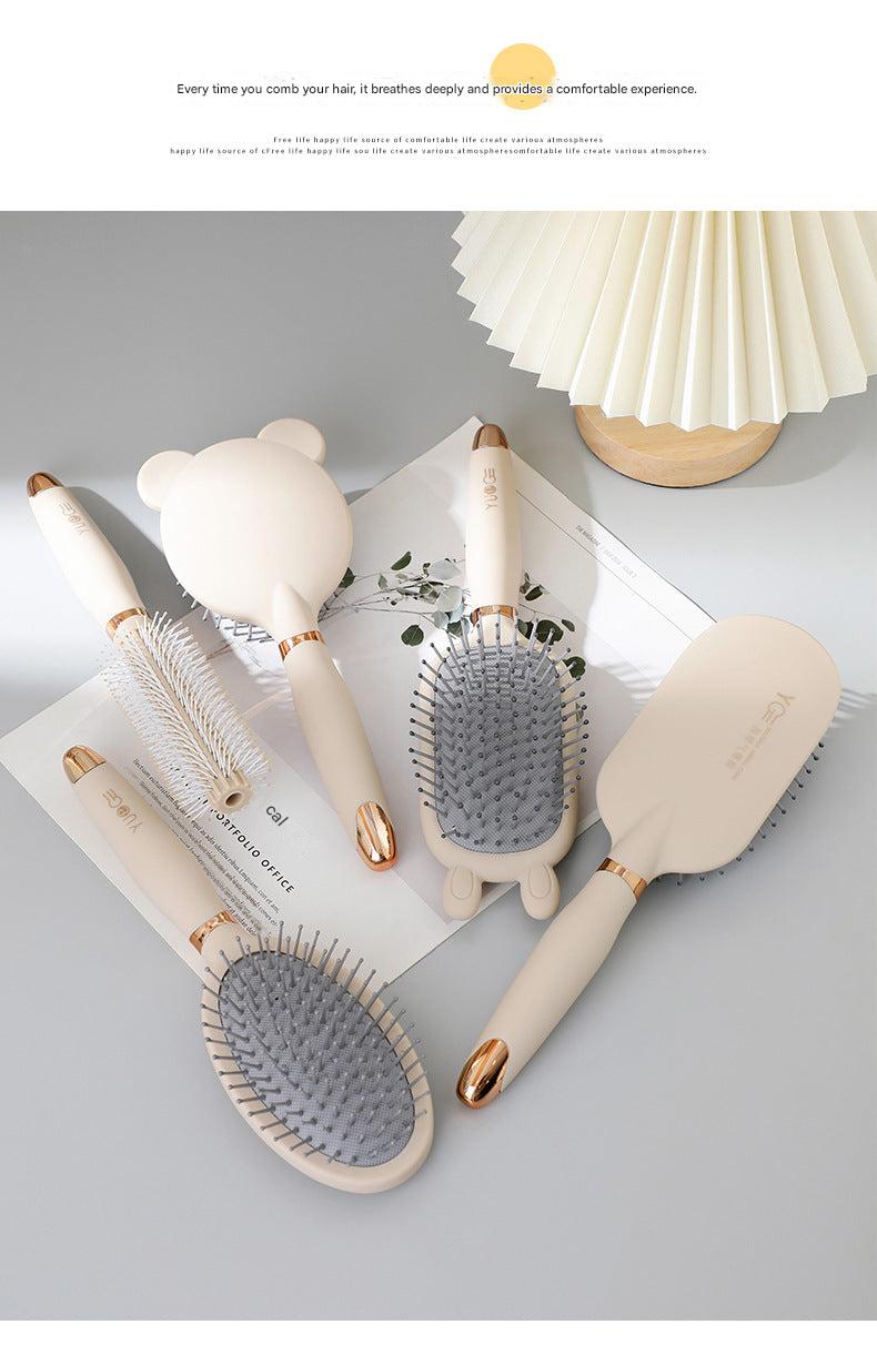 Detailed view of the brush's nylon bristles.