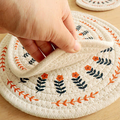 Heat-resistant mat for kitchen pots and bowls 4