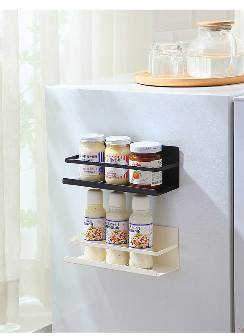 Magnetic organiser for easy kitchen access