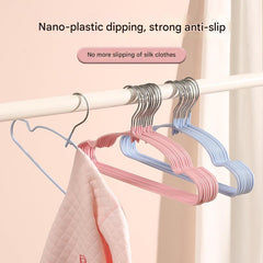 Eco-friendly hangers for baby clothes in pink and grey