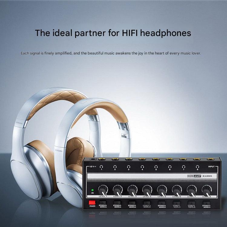 4-channel headphone amplifier with headphones connected