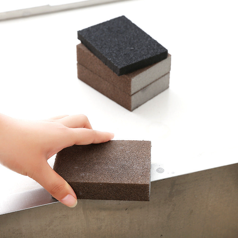 Kitchen sponge for pots and pans cleaning