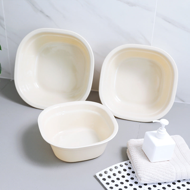 Durable plastic bowl for washing vegetables