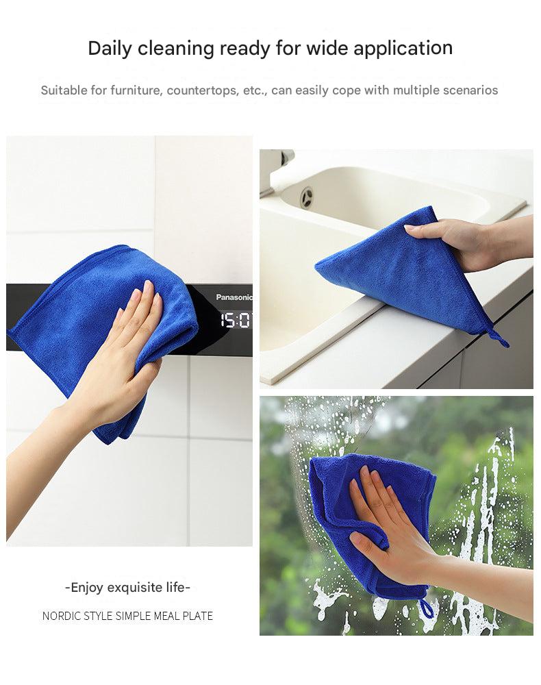 Set of reusable microfiber cleaning cloths
