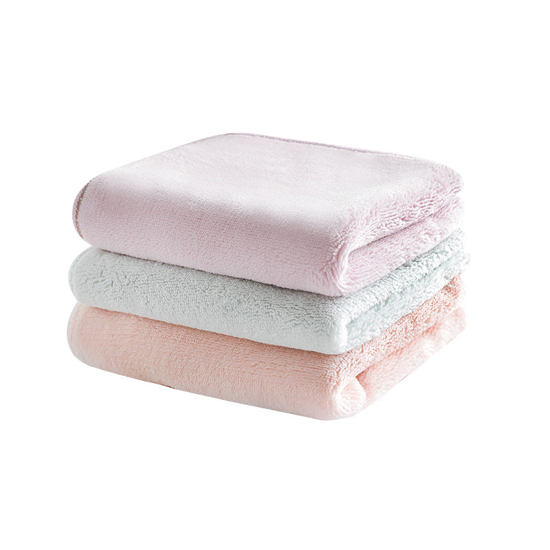 Kitchen towel set with coral velvet design