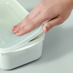 Microwave safe food storage container image 3